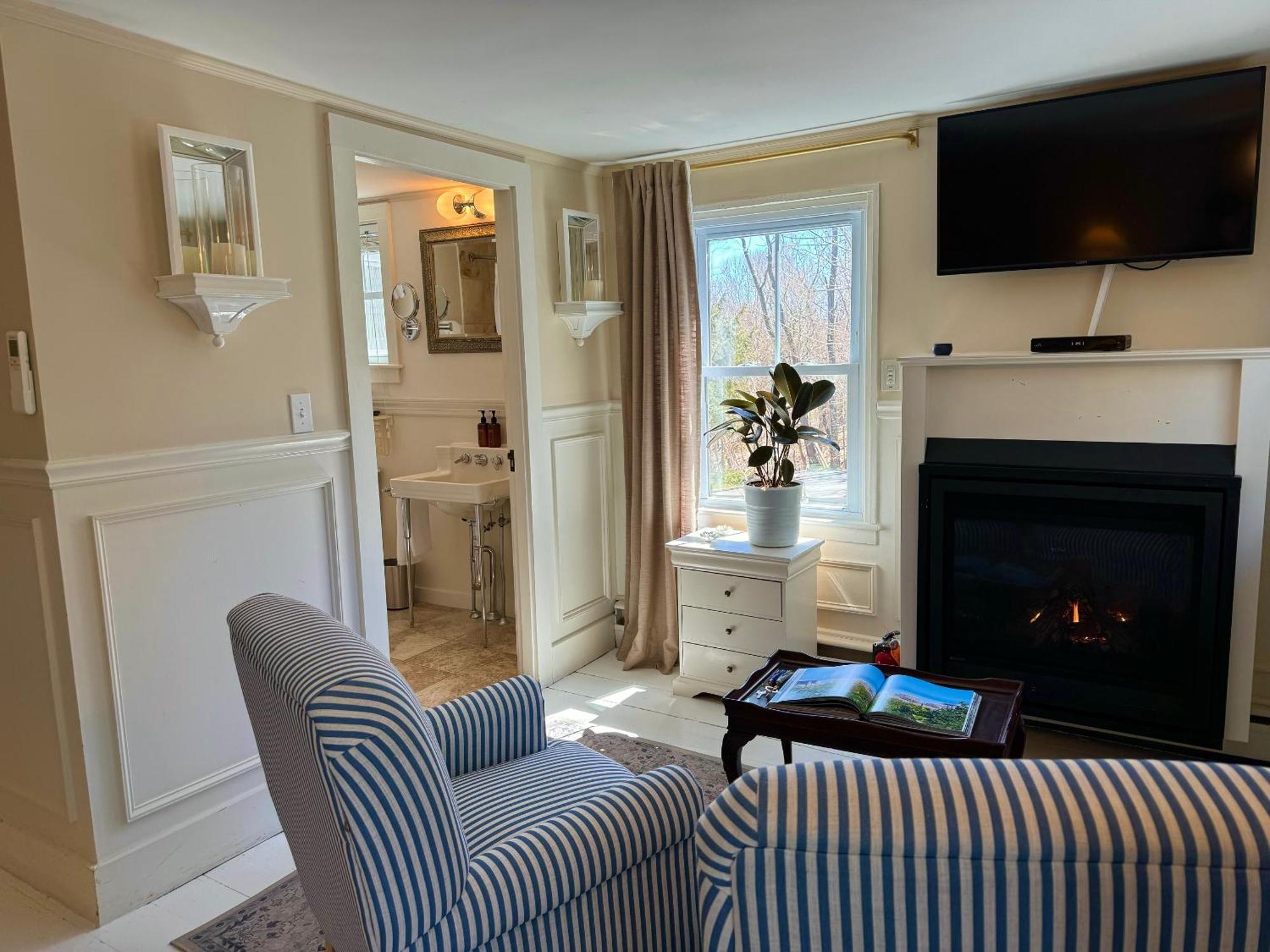 Hideaway Inn Maine แคมเดน ภายนอก รูปภาพ