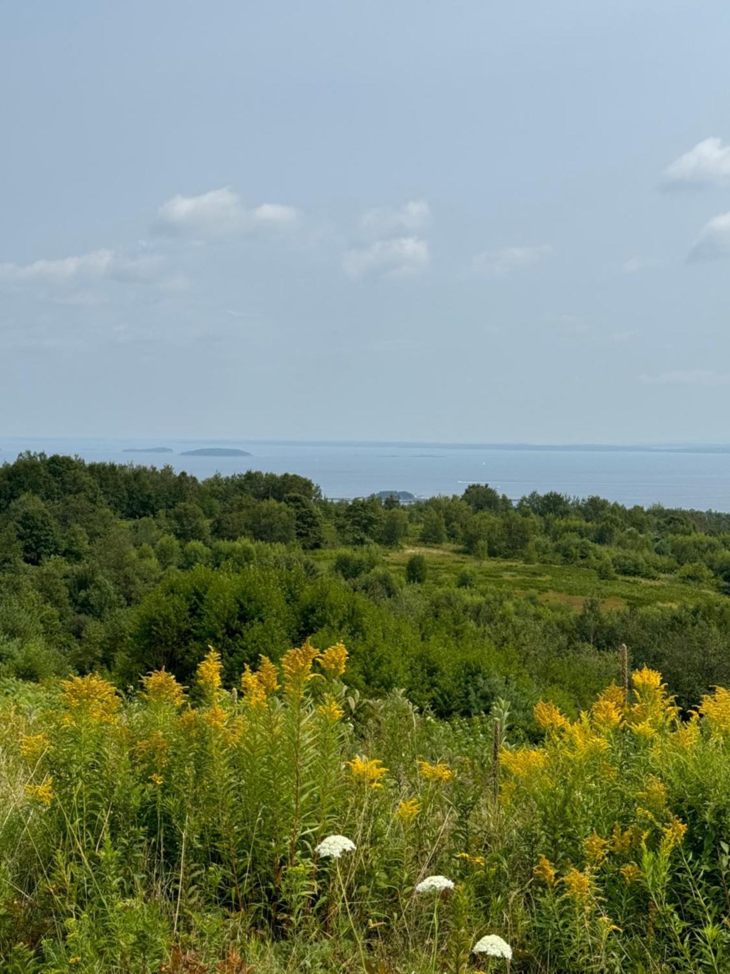 Hideaway Inn Maine แคมเดน ภายนอก รูปภาพ